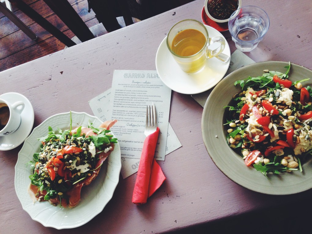 Processed with VSCOcam with f2 preset