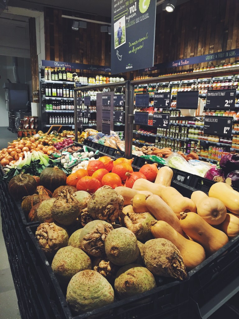 Processed with VSCOcam with f2 preset