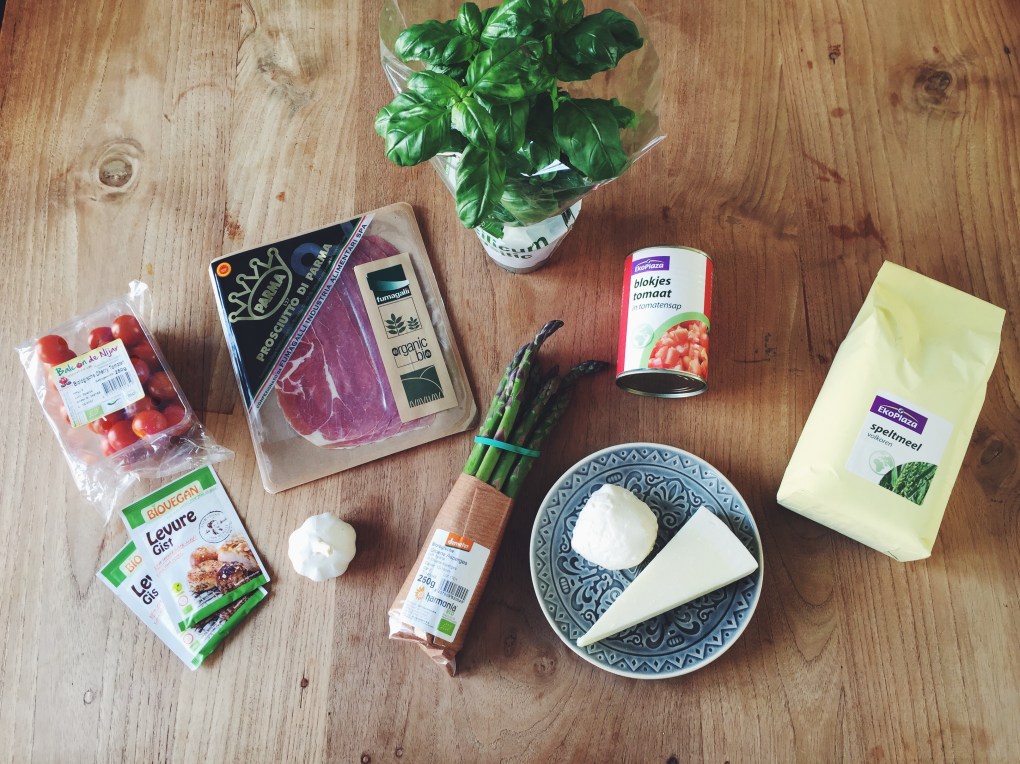 Processed with VSCOcam with f2 preset