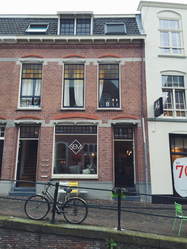 Processed with VSCOcam with f2 preset