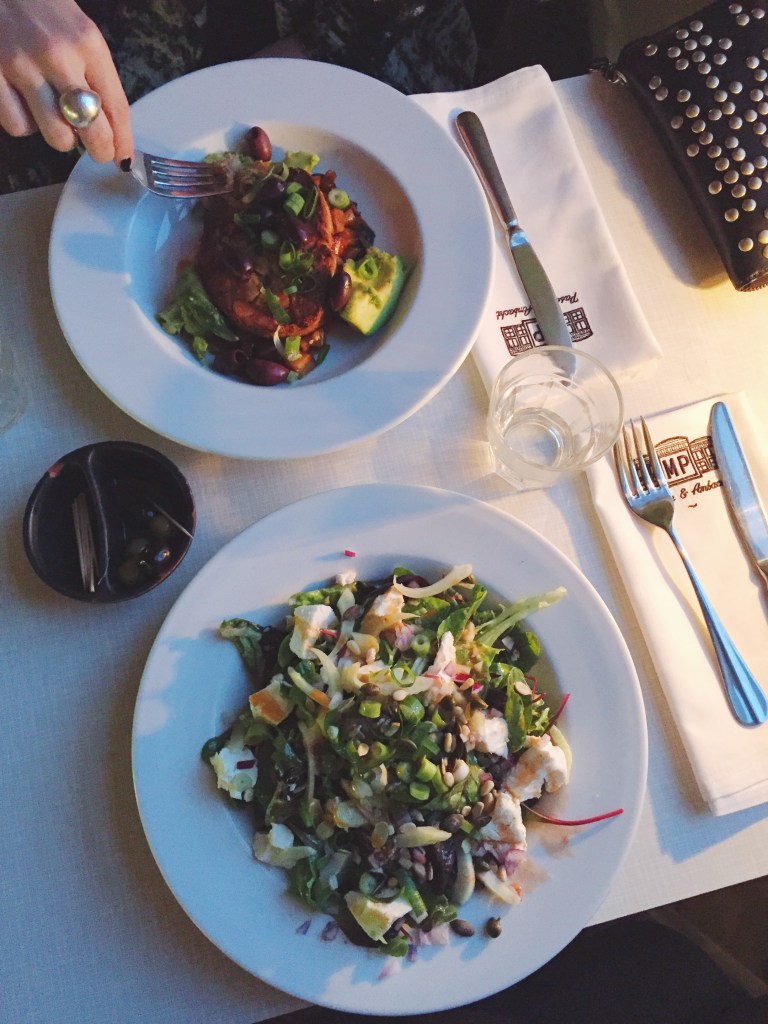 Processed with VSCOcam with f2 preset