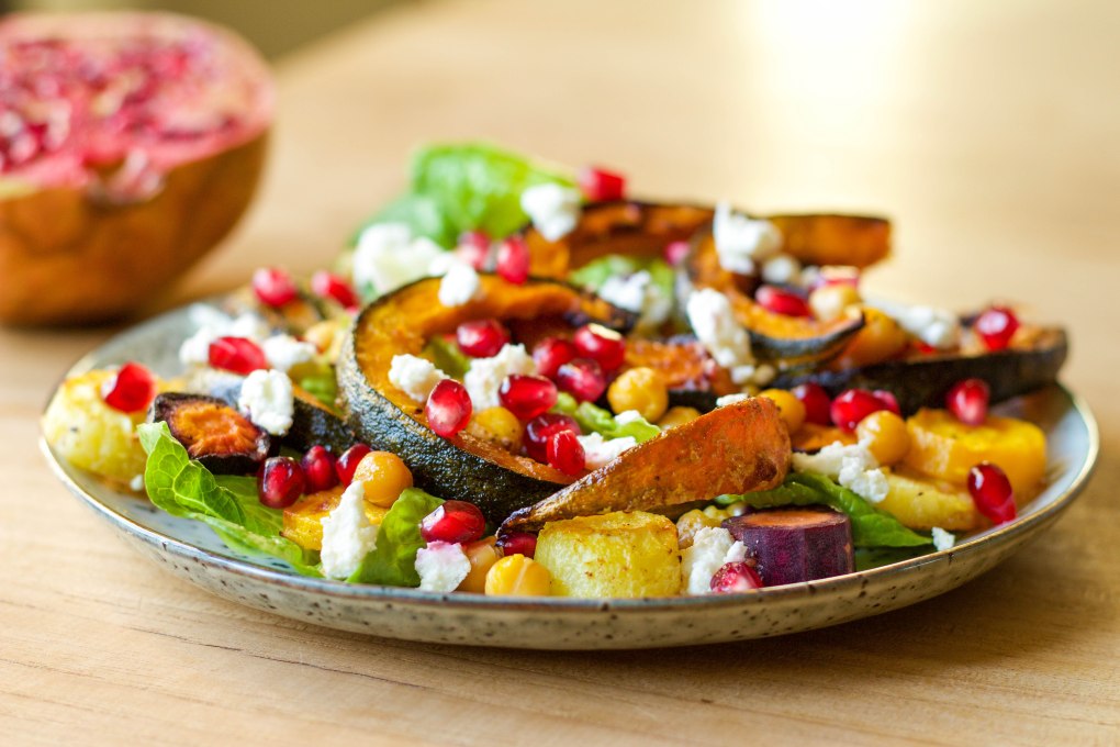 salade-pompoen-wortel-granaatappel-geitenkaas-personal-foodcoaching
