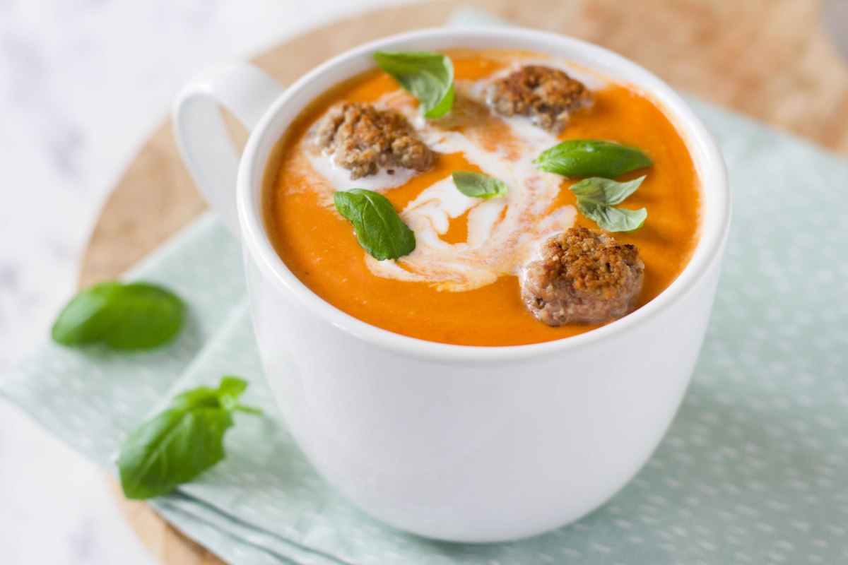 romige-tomatensoep-met-balletjes-personal-foodcoaching